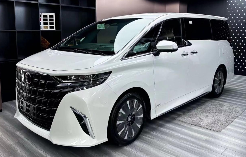 豐田埃爾法租賃