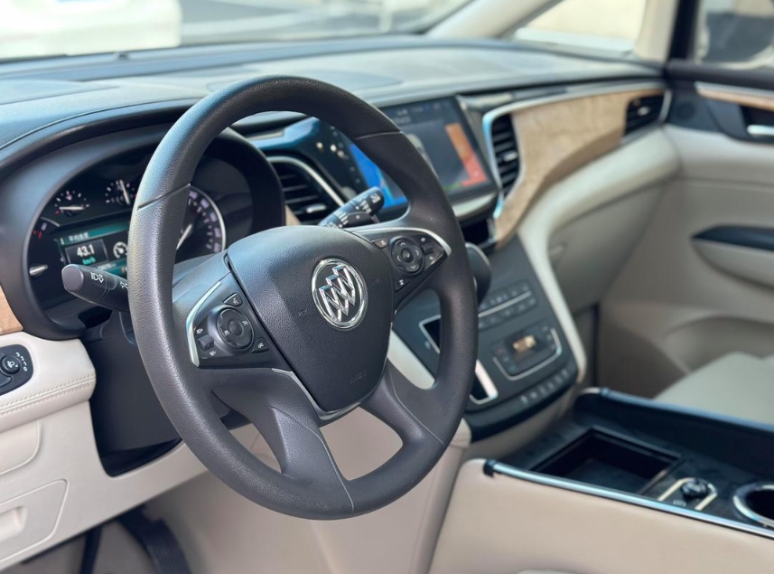 別克GL8商務(wù)車