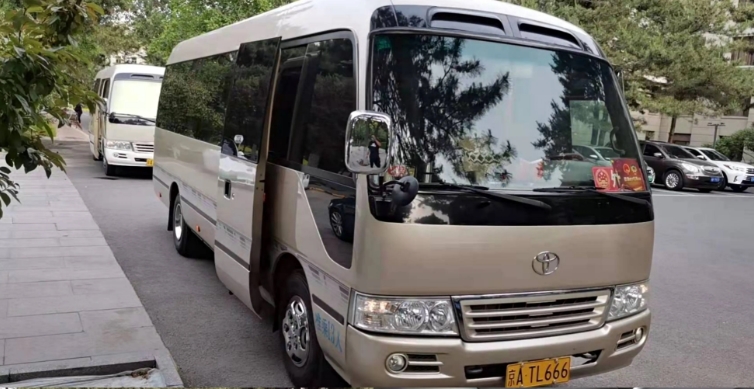 北京考斯特租賃公司