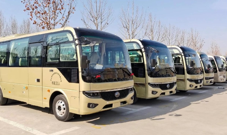 30人大巴車租賃公司